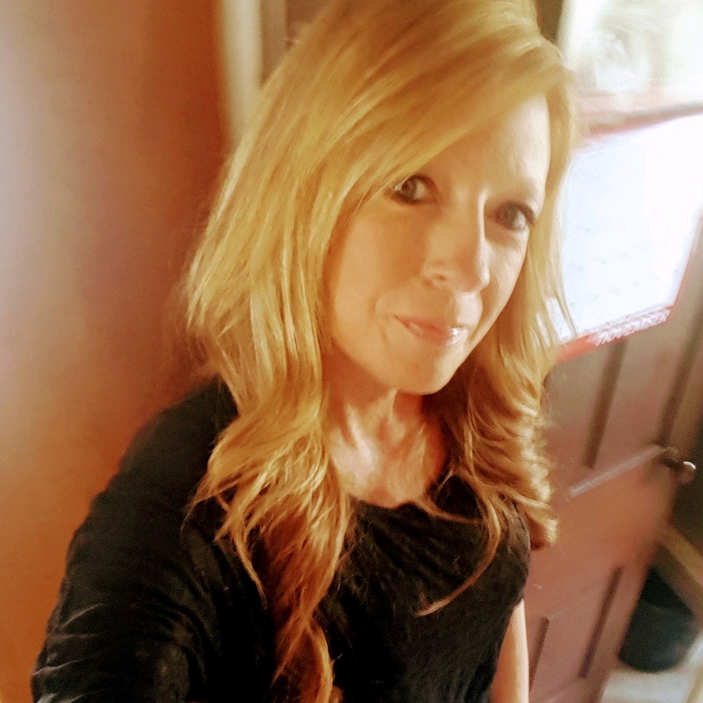 Meet your Posher, Carrie
